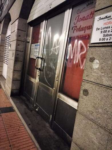 Imagen del negocio tras el ataque vandálico / TA